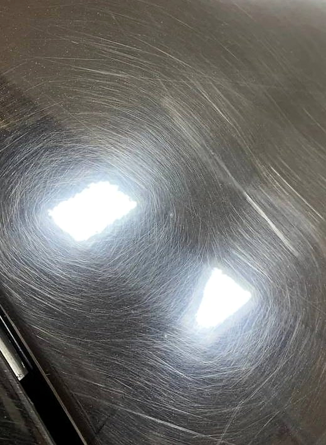 سطح رنگ خودرو پیش از رسیدگی